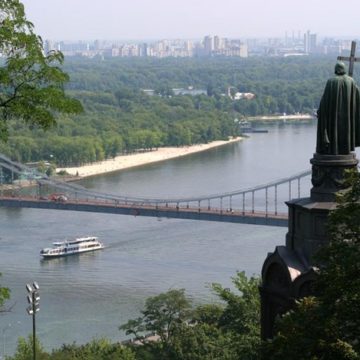 В Киеве объявили тендер на строительство моста между Владимирской горкой и парком «Хрещатый»
