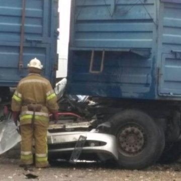 В Полтавской области грузовик наехал на легковое авто: погибли люди