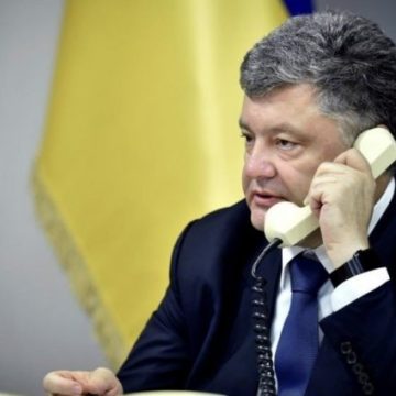Порошенко отказался отправить в отставку главу ГПУ Луценко