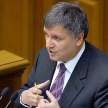 Аваков просит Раду срочно ввести тюремные сроки за нарушения на выборах