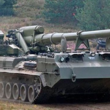 Поражает цели на расстоянии 47 километров: на Донбассе испытали «Пионы»