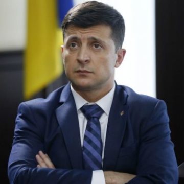 Зеленский уволил главу госпогранслужбы и двух сотрудников СБУ